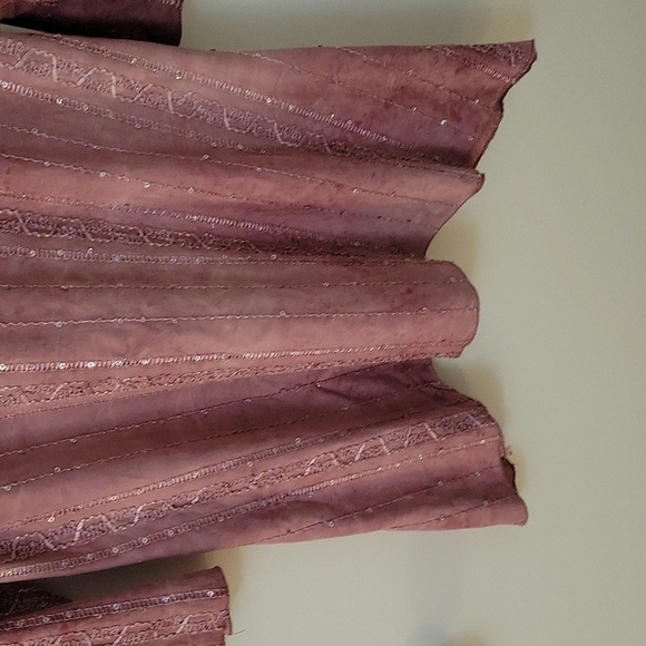 3/$30 SHANNON FORD Dusty Pink Embroidered Beaded Sequin Batik Tunic - Picture 4 of 13